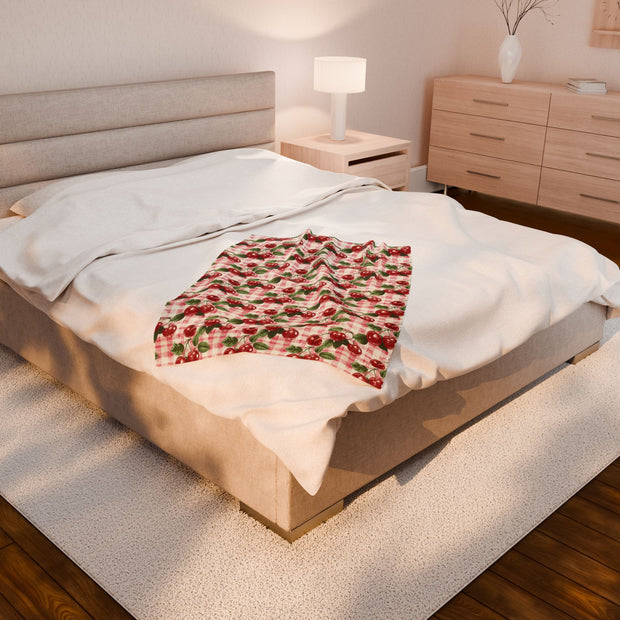 Cherry Plaid Velveteen Plush Blanket - Cozy Home Décor for All Seasons