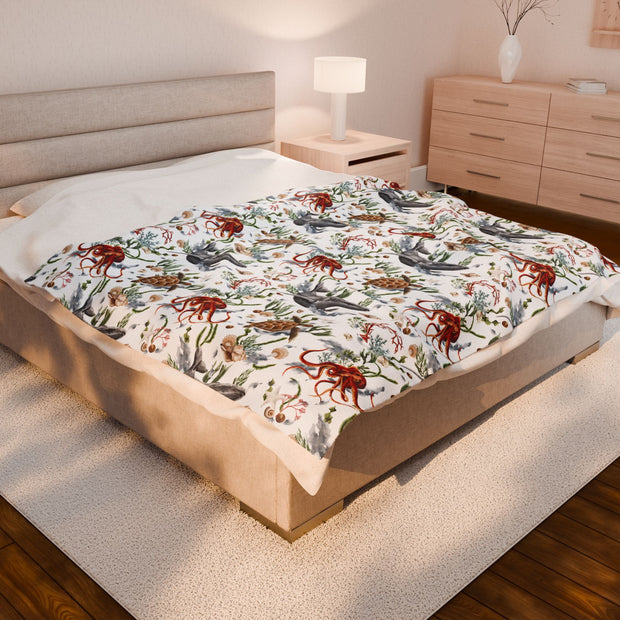 Cozy Ocean-Inspired Velveteen Plush Blanket - Perfect for Beach Lovers