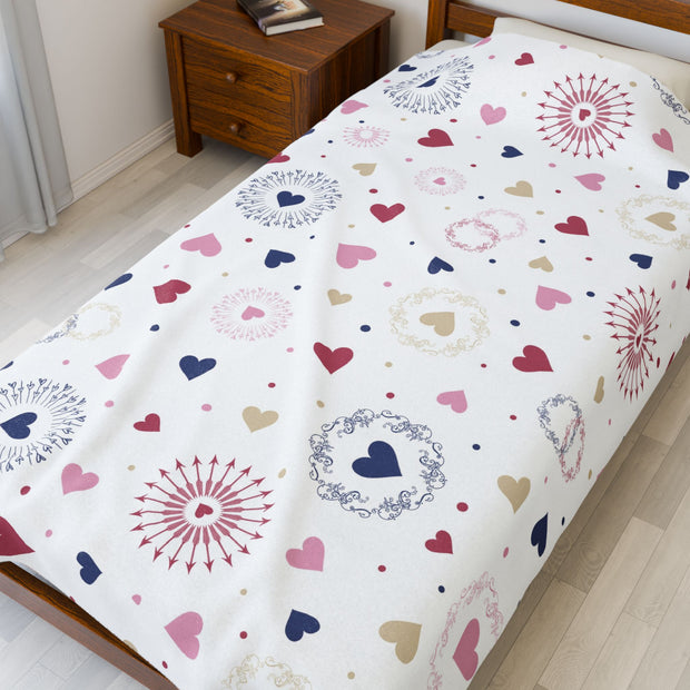 Cozy Heart Pattern Velveteen Plush Blanket - Ideal for Home Decor, Gifting, and Romantic Occasions