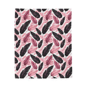 Cozy Velveteen Plush Blanket with Pink Leaf Pattern – Perfect for Home Decor & Gifts