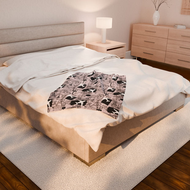 Travel-Inspired Velveteen Plush Blanket - Cozy Décor for Adventurers