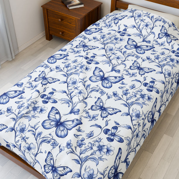 Butterfly Floral Velveteen Plush Blanket - Cozy Light Blue Throw for Home Decor, Gift for Any Occasion
